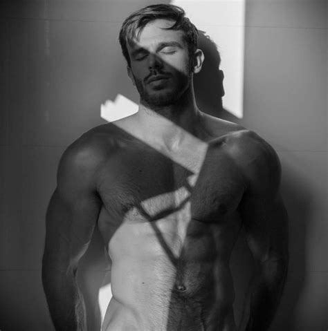 killian belliard naked|Killian Belliard Nude — The French Model & Bearded Lumberjack。